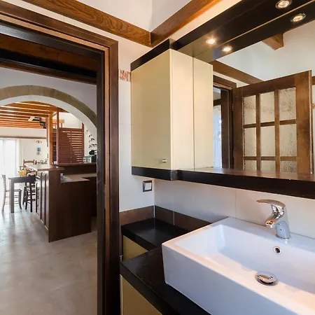 Dim Art Stone House Villa *