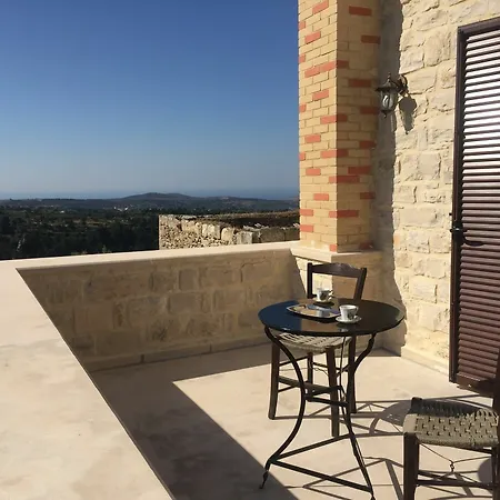 Dim Art Stone House